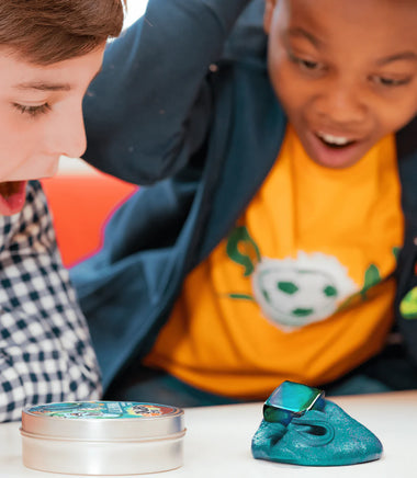 Crazy Aaron's - Happy Earth Magnetic (Thinking Putty 4" Tin) (New!) - Dreampiece Educational Store